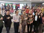 Rektor-Universitas-MTU-foto-bersama-dengan-Pimpinan-Panin-Sekuritas-beserta-mahasiswa-MTU.jpg