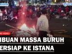 Ribuan-Massa-Buruh-Demo-Hingga-Malam-Hari.jpg