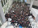 Ribuan-sukarelawan-di-Bandara-Istanbul.jpg