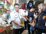 SIDAK-Seorang-petugas-Satgas-Pangan-Polda.jpg