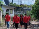 Sebagai-wujud-semangat-gotong-royong-partai-membantu-warga-terdampak-banjir.jpg