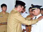 Sekda-Samosir-Marudut-Tua-Sitinjak_Pelantikan-Pejabat-administrator_.jpg