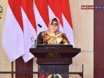 Sekretaris-Fraksi-Hanura-PKB-Lailatul-Badri-saat-memberikan.jpg