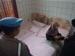 Seorang-kakek-di-Kecamatan-Sanankulon.jpg