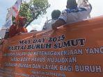 Seratusan-Massa-terdiri-dari-buruh-Komite-Eksekutif.jpg