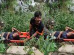 Sopir-Pikap-Loncat-dari-Jembatan-Usai-Dikejar-Debt-Collector-Lompatannya-Meleset-Lalu-Minta-Tolong.jpg
