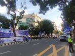 Suasana-di-jalan-Diponegoro-tepatnya-di-depan-Hotel-Adi-Mulia.jpg