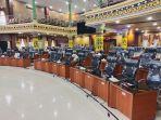 Suasana-di-ruang-sidang-paripurna-DPRD-Deli-Serdang-Kamis-1342023.jpg
