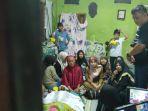 Suasana-duka-di-rumah-almarhum-Muhammad-Syuhada-15-remaja-tewas.jpg