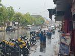 Suasana-hujan-deras-di-Kota-Balige.jpg