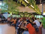 Suasana-pengunjung-House-of-Brew.jpg