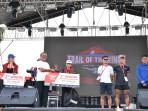 Suasana-penyerahan-hadiah-bagi-juara-ToTK.jpg
