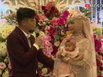 Tangkapan-layar-momen-perayaan-satu-tahun-pernikahan-Teuku-Ryan-dan-Ria-Ricis.jpg