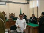 Terdakwa-kasus-korupsi-mantan-anggota-DPRD-kabupaten-Labuhanbatu_1.jpg