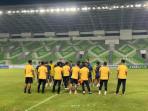 Tim-Persikad-Depok-menggelar-Official-training-di-Stadion-Utama-Sumatra-Utara_1.jpg