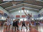 Tim-basket-putri-SMA-Methodist-2-Medan-VS-Tim-Basket-Putri-SMA-Dr-Wahidin-Sudirohusodo.jpg