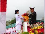 Upacara-penurunan-bendera-di-Pakpak-Bharat.jpg