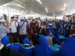 Wakil-Gubernur-Sumut-Musa-Rajekshah-melepas-keberangkatan-jemaah-umrah.jpg