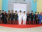 Wali-Kota-Padangsidimpuan-Irsan-Efendi-Nasution-didampingi-Wakil-Wali-Kota-Arwin-Sirega.jpg