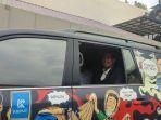 Walikota-Medan-saat-menggunakan-mobil-dinas-pada-saat-tiba-di-acara-launching-bangunan.jpg