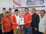 Zahir-mendaftarkan-diri-sebagai-bakal-calon-Bupati-ke-Partai-Demokrasi-Indonesia.jpg