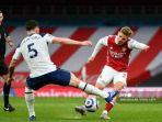 arsenal-vs-tottenham-derbi-london.jpg