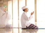 berdoa-sholat-jamaah.jpg