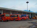 bus-antar-kota-dalam-provinsi-akdp-di-terminal-pinang-baris.jpg