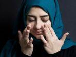 ilustrasi-menangis-saat-bulan-Ramadhan.jpg