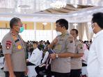 kapolda-sumut-irjen-pol-martuani-sormin-menghadiri-rapat-di-pendopo-gubernuran.jpg