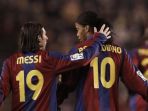 lionel-messi-dan-ronaldinho_20170701_081750.jpg