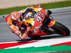 marc-marquez-dikepung-4-pembalap-yamaha.jpg