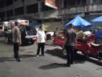 memimpin-patroli-malam-saat-relokasi-pedagang-eks-Gedung-IV-Pasar-Horas-Kamis-2102025.jpg