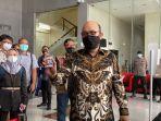 novel-baswedan-cs-lepas-kartu-identitas-kpk-perjuangan-belum-surut.jpg