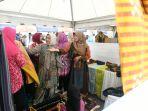 pamer-ulos-dan-songket.jpg