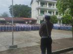 para-guru-dan-pelajar-SMAN-1-Sibolgas.jpg