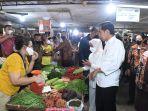 pedagang-jagung-kegirangan-jagungnya-dibeli-Jokowi.jpg