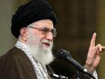pemimpin-tertinggi-republik-islam-iran-ayatollah-ali-khamenei_20170913_145715.jpg