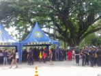 ratusan-personel-brimob-stadion-teladan-tribun_20170326_152546.jpg