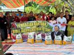 sejumlah-legislator-PDIP-Tapteng-Rapidin-berbincang-langsung-dengan-warga.jpg
