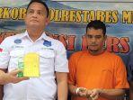 seorang-pedangang-es-kelapa-di-kelambir-v-medan-helvetia.jpg