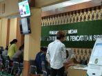 suasana-di-kantor-disdukcapil-medan.jpg