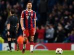 xabi-alonso-tribun-medancom_20151205_232143.jpg