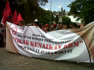 Aksi Penolakan BBM Terjadi Lagi di Siantar - bbm_siantar.jpg