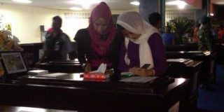 Lantunan Doa Iringi Persemayaman Korban Sukhoi - 0640507620X310.jpg