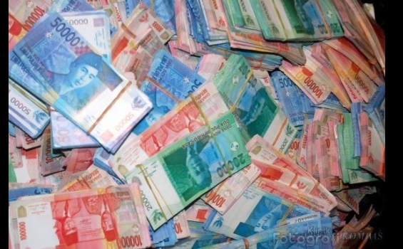 2012, BI Medan Temukan Rp 57,9 Juta Uang Palsu - aW1hZ2VzL2Jsb2cvYmxvZ18xMjgyNDM3NTMxXzZ3QW5lNkp5XzAuanBn.jpg