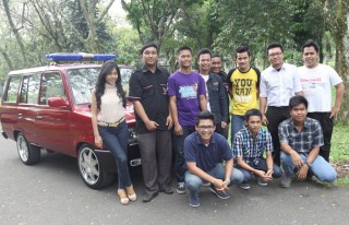 Modif Seksi Kijang Jantan - merah.jpg