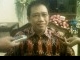 marzuki-alie-dengan-batik-ntt-1.jpg