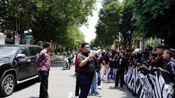 Patifosi Gelar Demo, Persipa Pati Terancam jadi Tim Musafir karena Fasilitas Stadion Tak Memadai