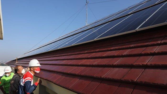 Hadiri Peluncuran Solar Cell, Ganjar Dorong Perkantoran di Jateng Manfaatkan Energi Alternatif